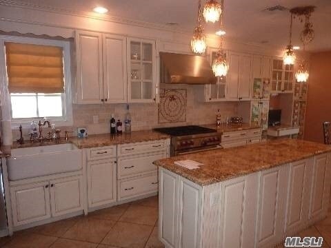 Foto del edificio - 546 Ocean Point Ave