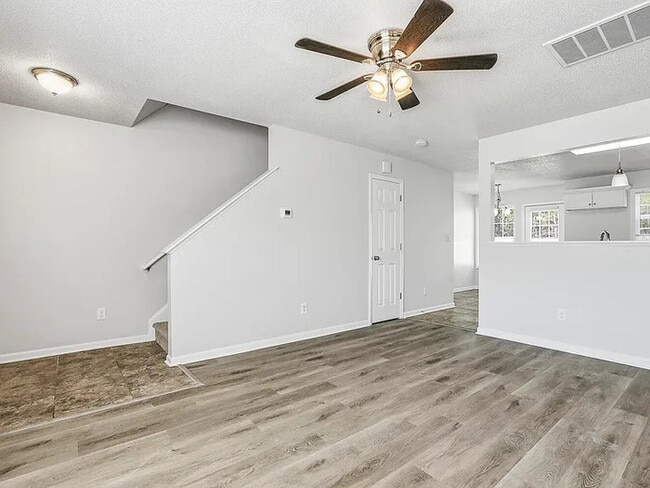 Building Photo - Earn Wealth While Leasing - Like a Homeowner - Lease to Own