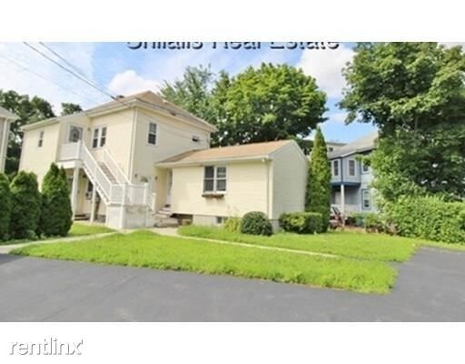 Primary Photo - 1 br, 1 bath Duplex - 27 Creeley Rd
