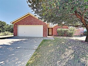 Building Photo - 1324 Meadow Rose Trail