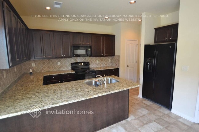Building Photo - 374 Easley Dr SE