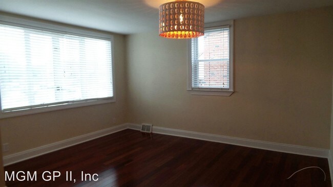 Building Photo - 1551 Curtin St