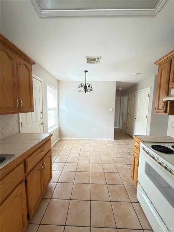 Building Photo - 16 South Dr