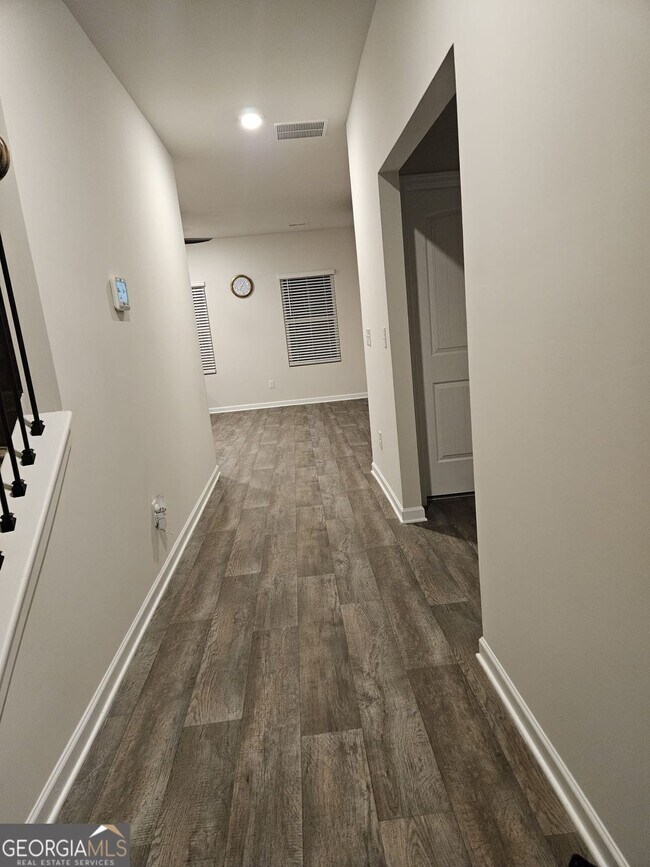 Building Photo - 378 Sandy Creek Dr