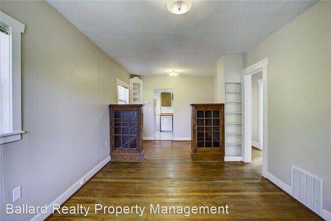 Foto del edificio - 2 br, 1 bath House - 7738 14th Ave NW