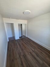 Building Photo - 1008 S Highland Ave