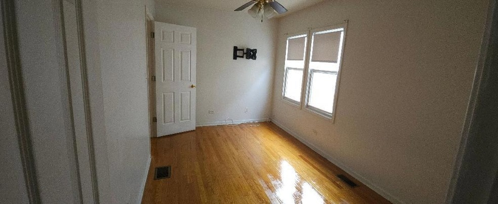 Foto del edificio - 548 E 89th St