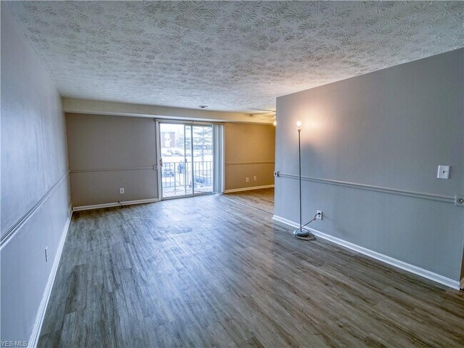 Foto del edificio - 4383 Inner Cir Dr