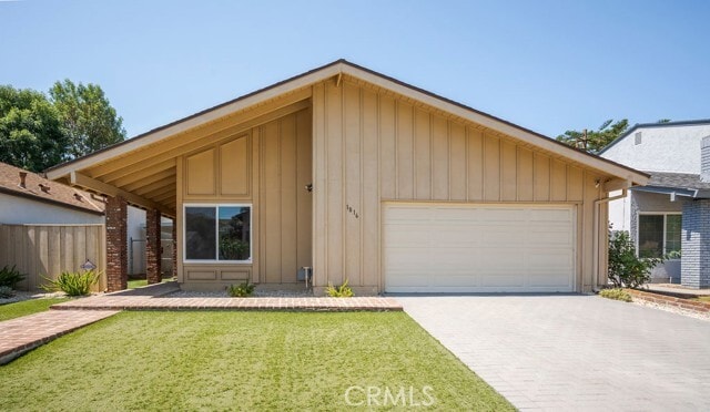 Building Photo - 1816 Greenleaf Dr