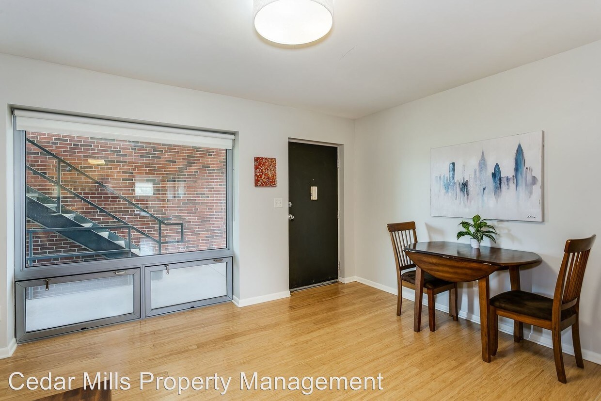 Foto principal - 1760 N Gentry Dr