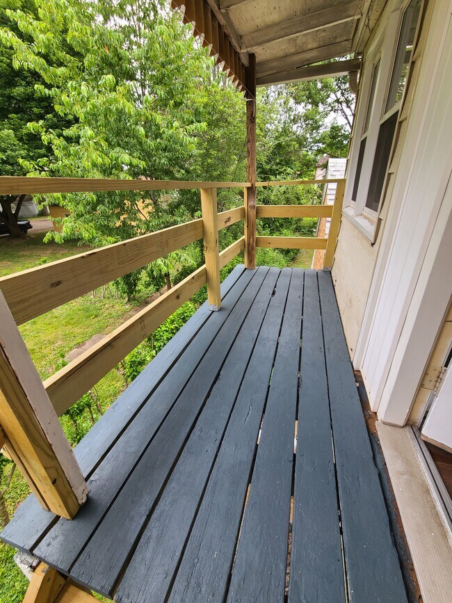 Upstairs Deck - 1303 21st St NW