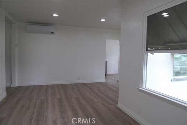 Building Photo - 747 Barris Dr