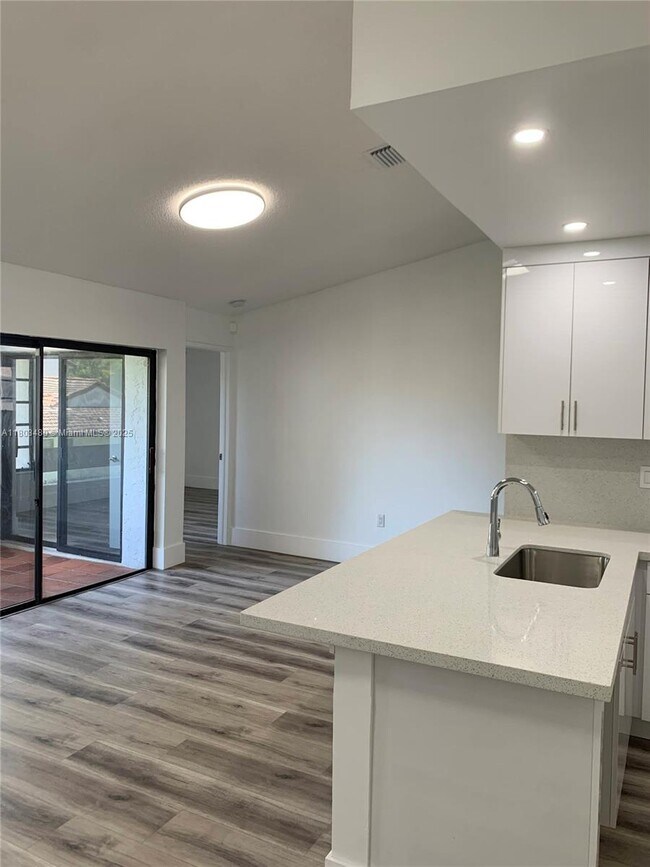 Foto del edificio - 9033 SW 123rd Ct