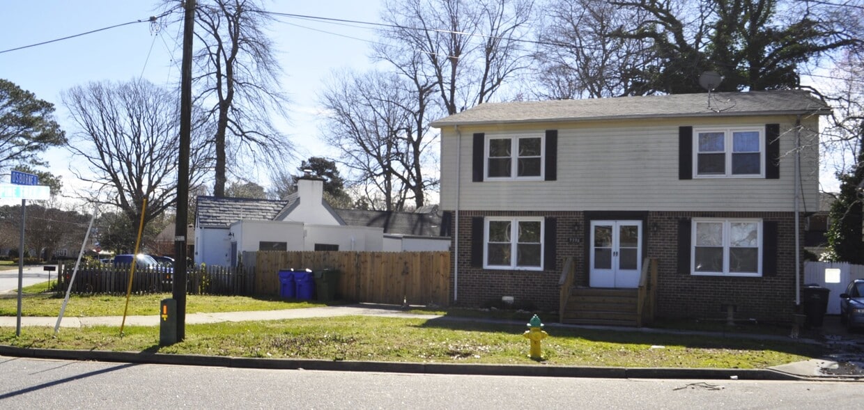 Primary Photo - 9396 Pine Tree Rd