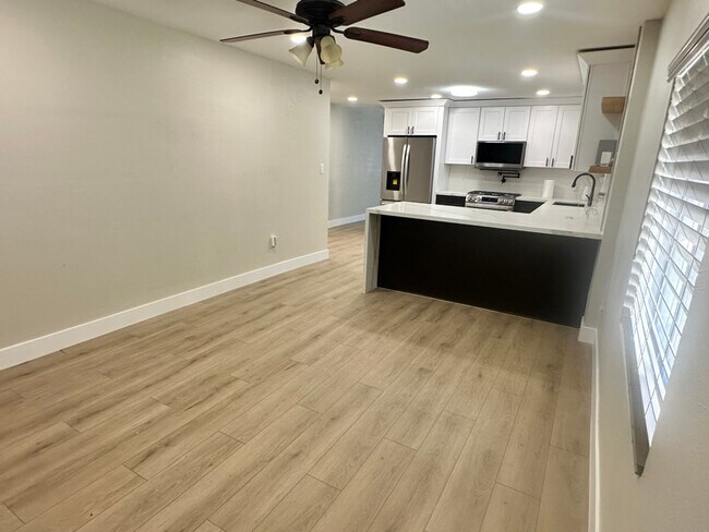 Foto del edificio - 743 E Pierce St