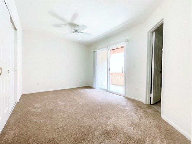 Building Photo - Beautiful Townhome in Rancho Carrillo!