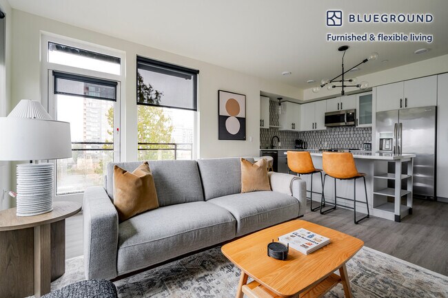 Foto del edificio - 10050 NE 10th St