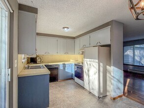 Building Photo - 5214 Sand Point Way NE