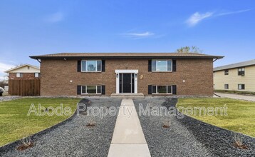 Building Photo - 138 Glenda Dr