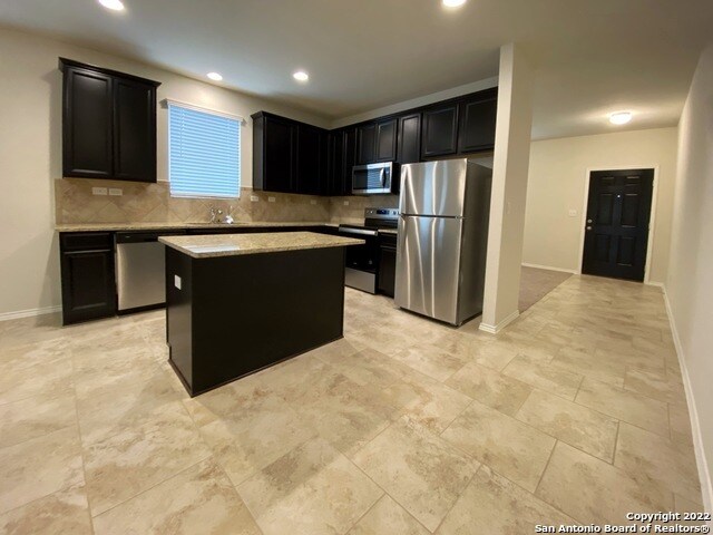 Building Photo - 310 Pollock Pl