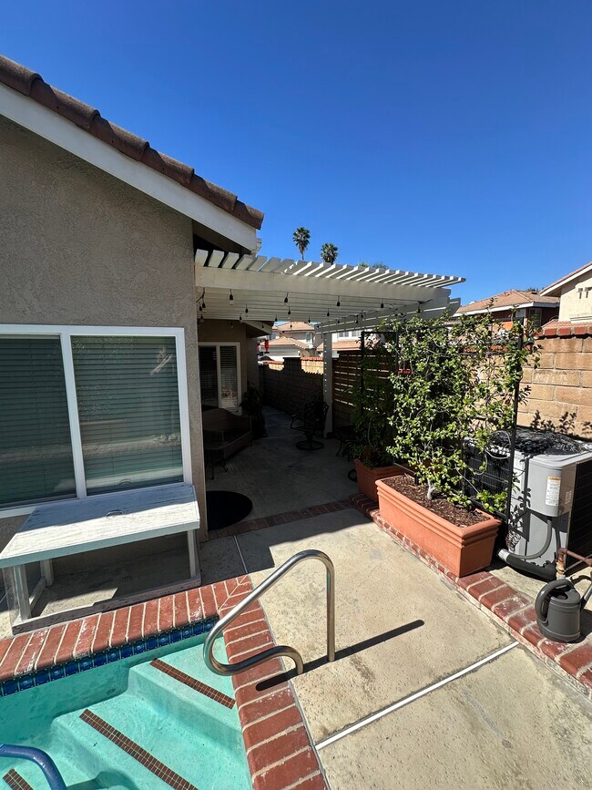 Foto del edificio - 12411 Silkleaf Ave