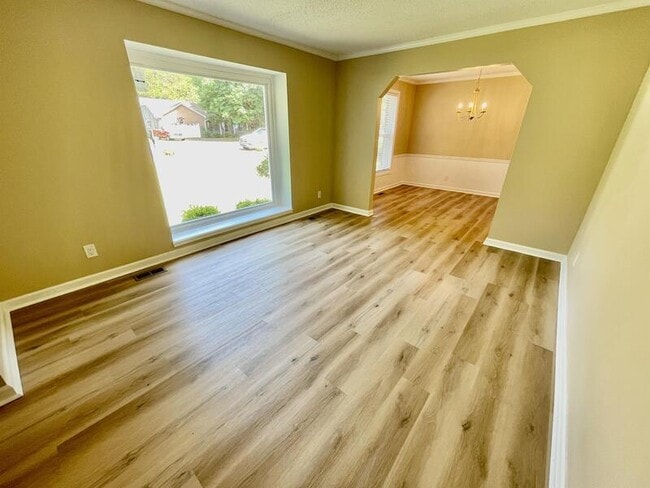 Foto del edificio - 13004 Astalot Dr SE