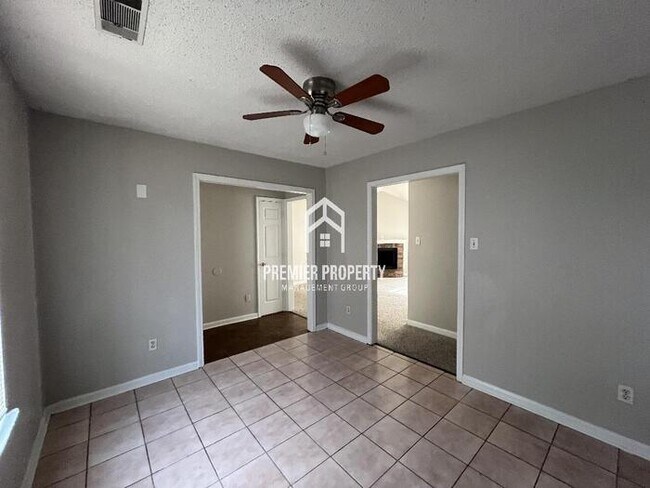 Building Photo - 4129 Piermont St