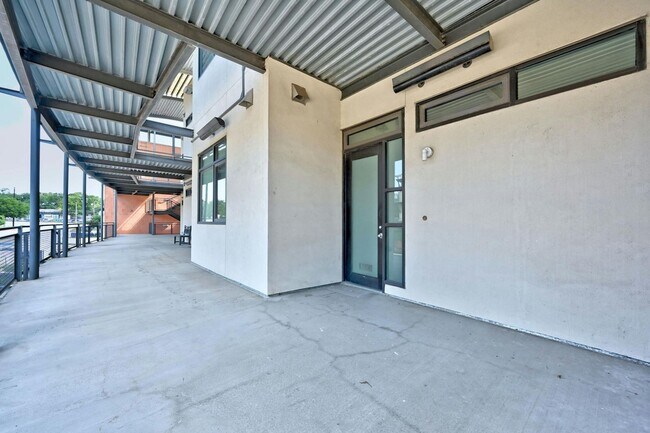 Foto del edificio - Exquisite Urban Living in Austin's Prime L...