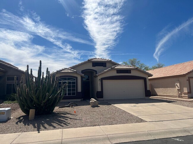 Foto del edificio - Remodeled 3-bedroom at Cooper and Warner/Ray