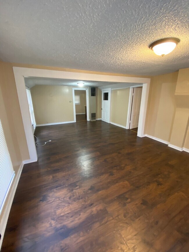 Foto del edificio - Cozy 1 Bed 1 Bath in the North End!