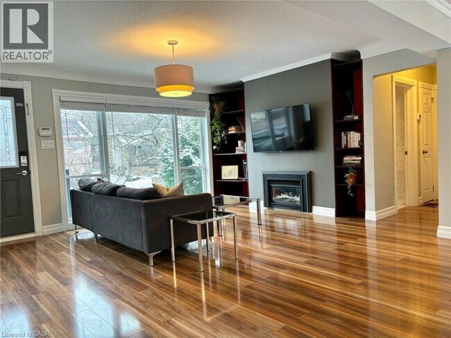 Photo du bâtiment - 12 Glenmorris Dr