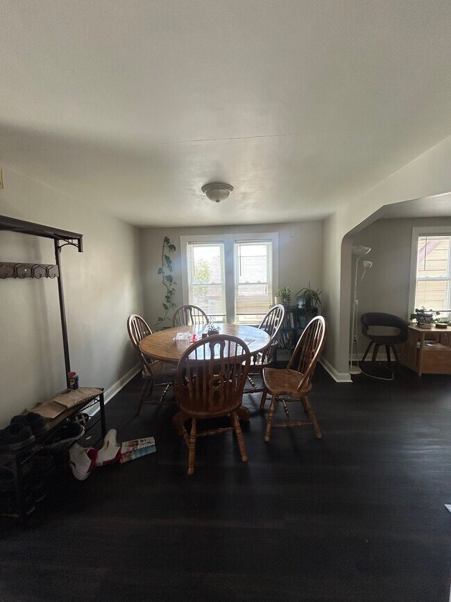 Foto del edificio - 1538 S 73rd St