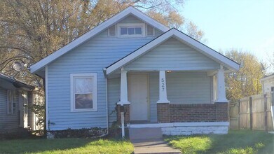 Building Photo - 527 N Bradley Ave