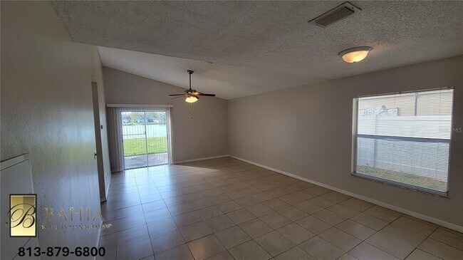 Building Photo - 1715 Brandon Trace Ave