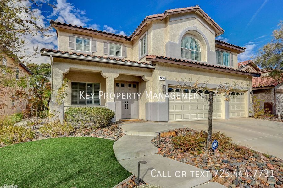 Primary Photo - Beautiful 5 bedroom, 3 bathroom home locat...