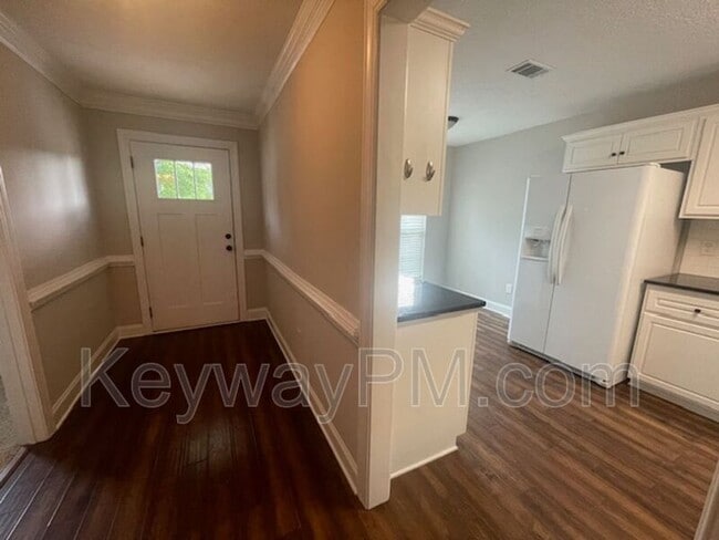 Building Photo - 1082 Wildlife Circle