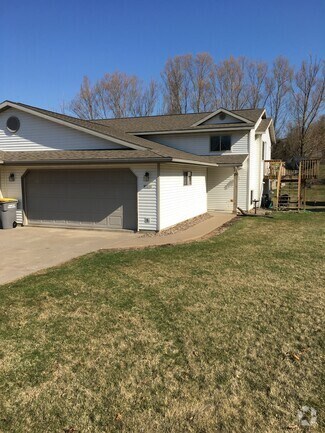 Building Photo - W6040 Bucklin Rd