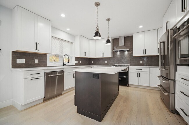 Foto del edificio - 134 Hillside Ave