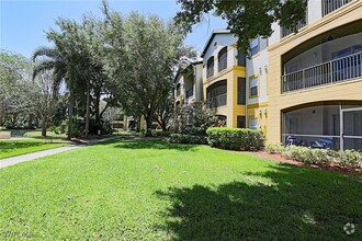 Building Photo - 11521 Villa Grand