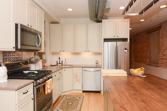 Foto del edificio - 1723 W Erie St