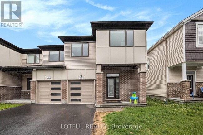 Building Photo - 353 Crossway Ter
