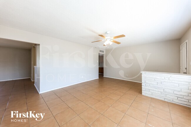 Foto del edificio - 5702 N 19th Dr