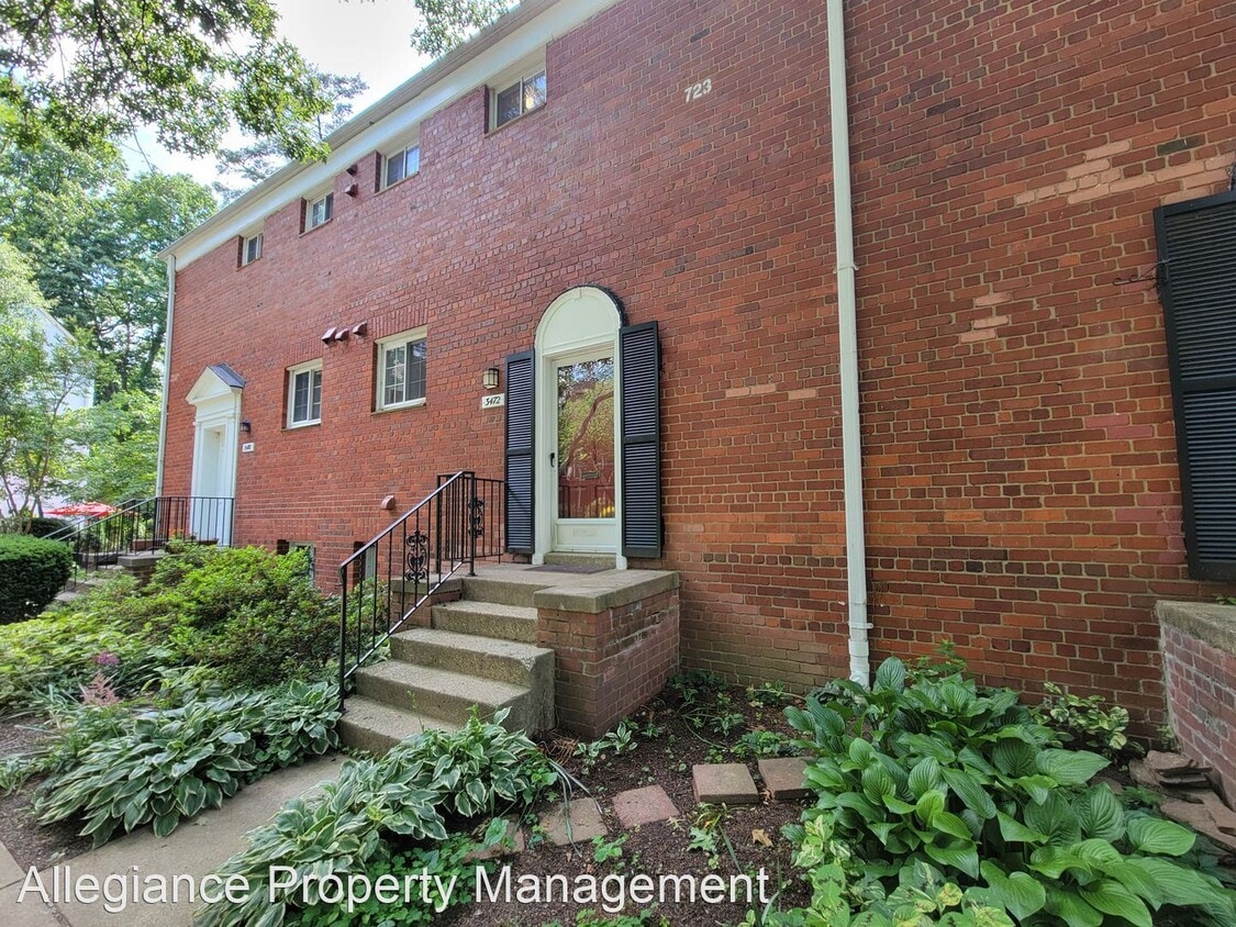 Primary Photo - 2 br, 1 bath House - 3472 Gunston Road