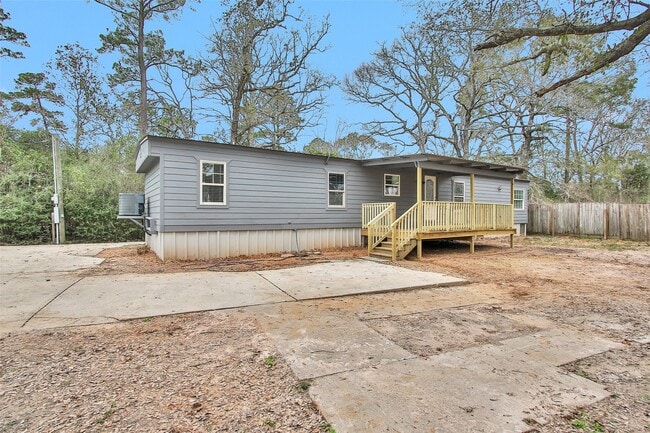 Building Photo - 5470 Whipporwill Rd