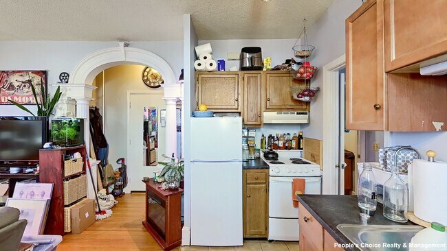 Building Photo - 34 Central St