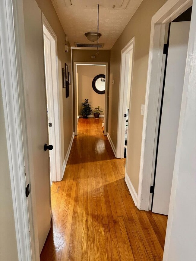 Foto del edificio - Nice 3 bedroom/1.5 bath home for rent in E. Morristown, Tennessee