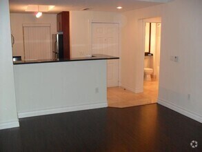 Building Photo - 270 E Flamingo Rd