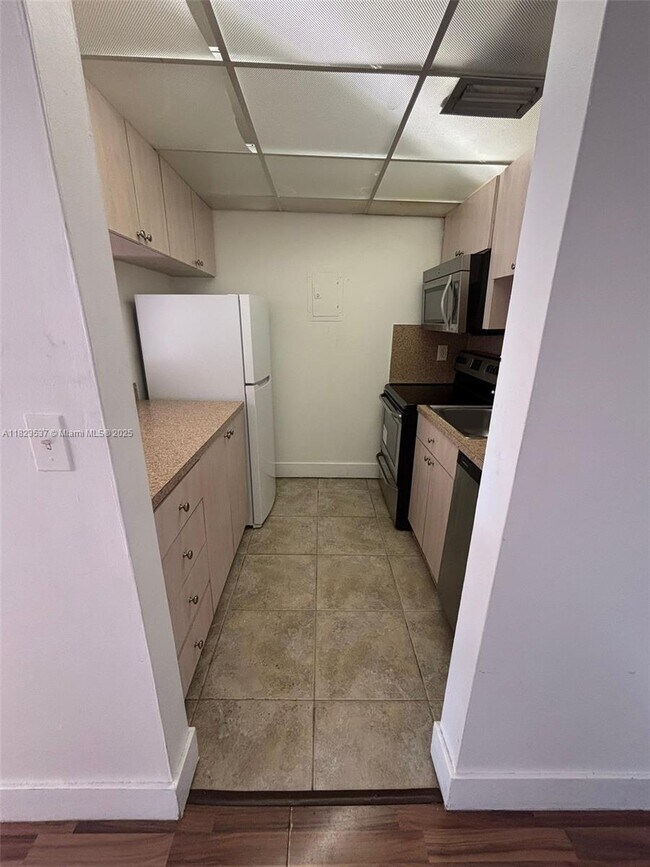 Foto del edificio - 13455 NE 10th Ave