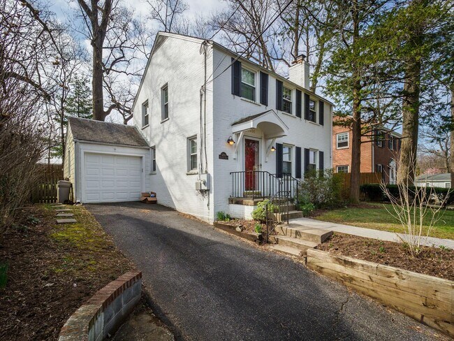 Foto del edificio - 5208 Glenwood Rd