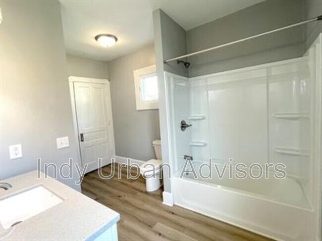 Foto del edificio - 1124 Cameron St